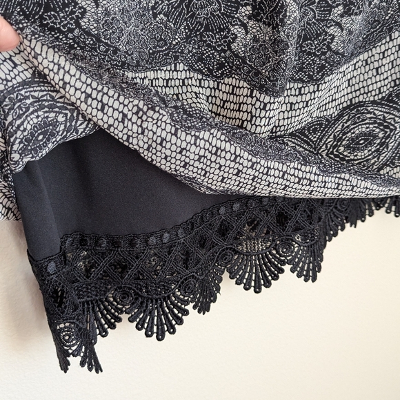 NWOT En Focus Studio Black and White Patterned Dress Size 10 - Picture 2 of 4